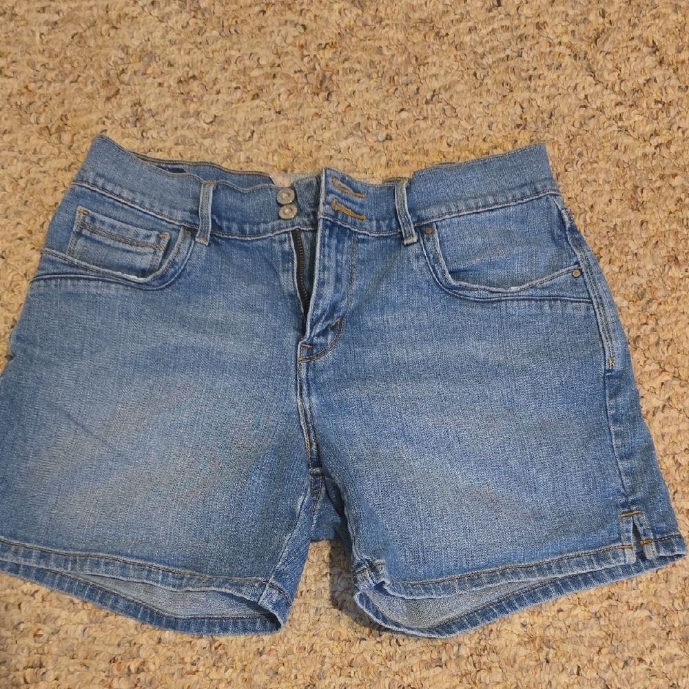 Mid-Rise Blue Denim Jean Shorts for Women
